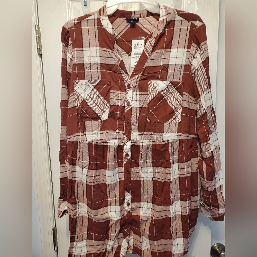 NWT Torrid Top - Size 18/20